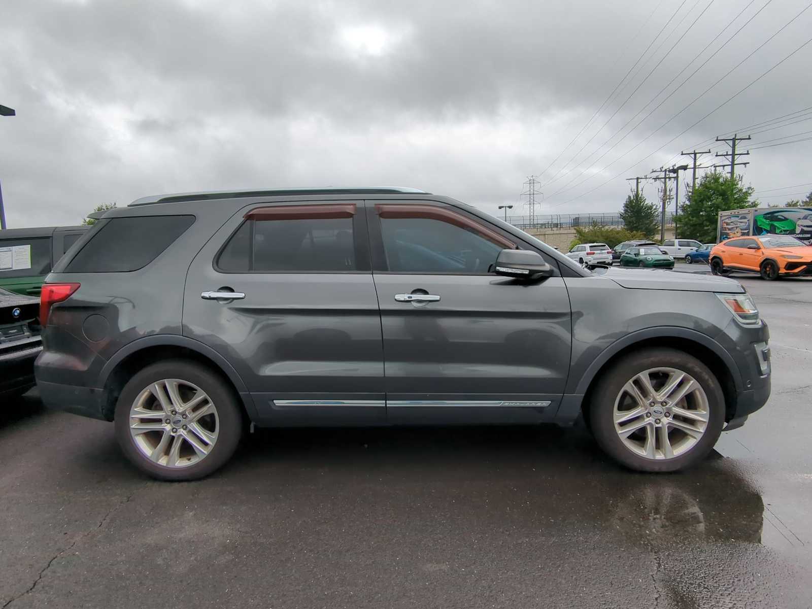 Thumbnail: 2017 Ford Explorer - 4