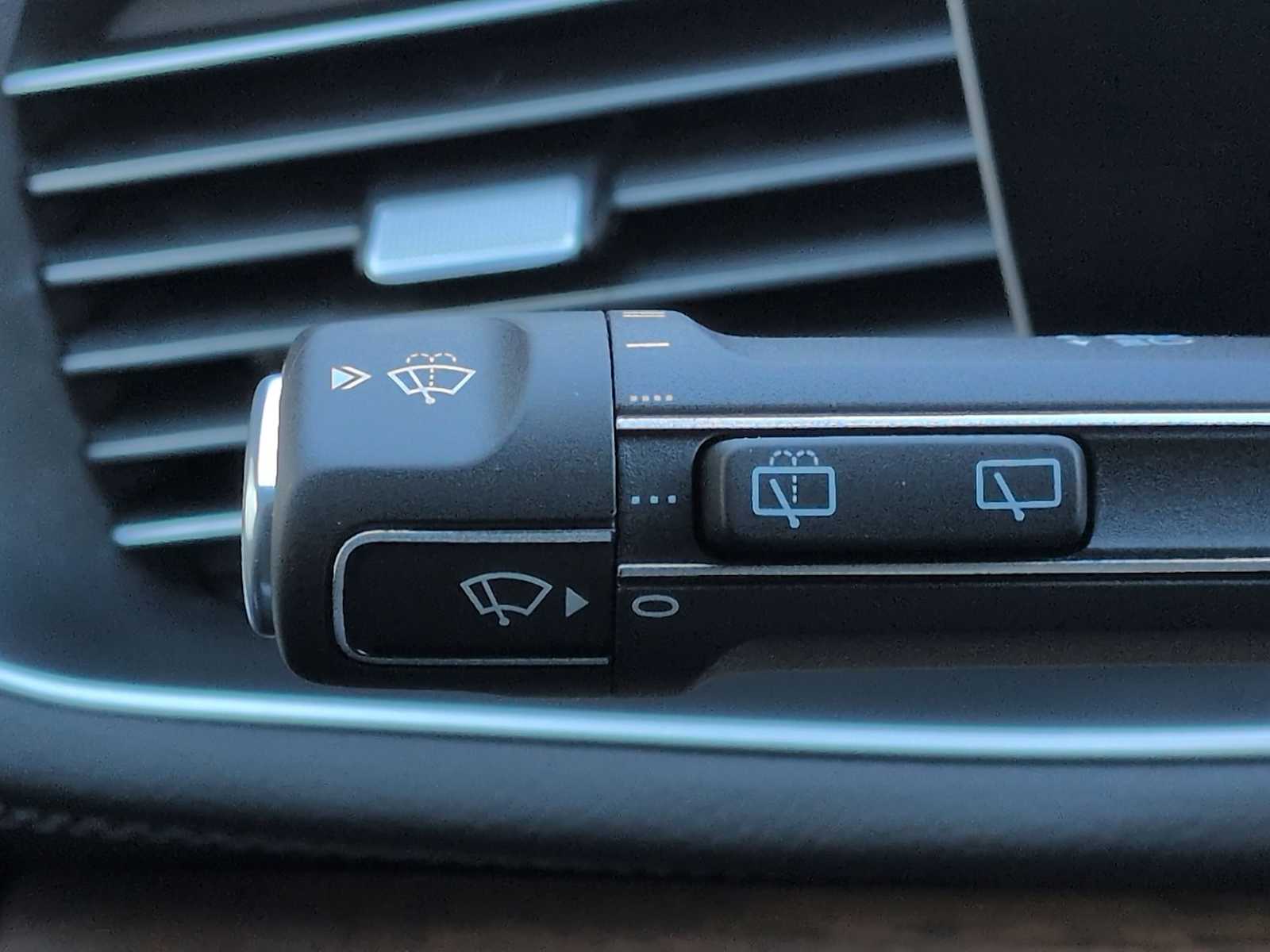 Thumbnail: 2025 Mercedes-Benz GLS - 28