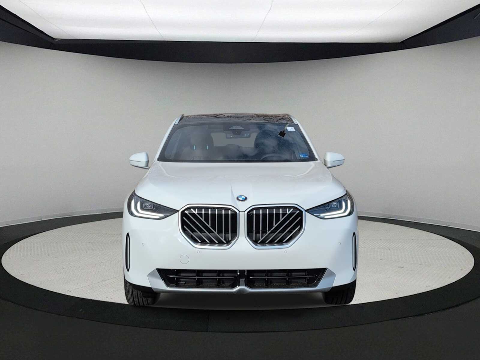 Thumbnail: 2026 BMW X3 - 3