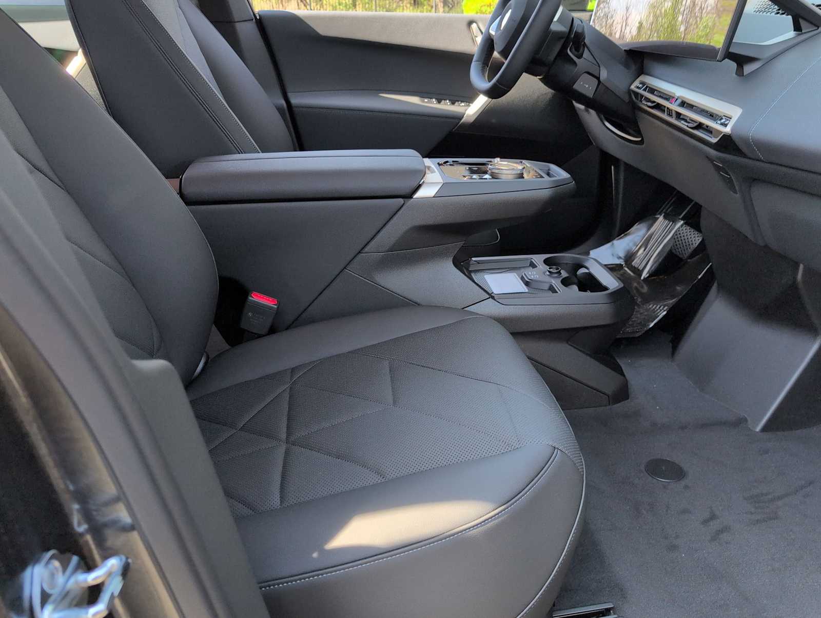 Thumbnail: 2026 BMW iX - 21