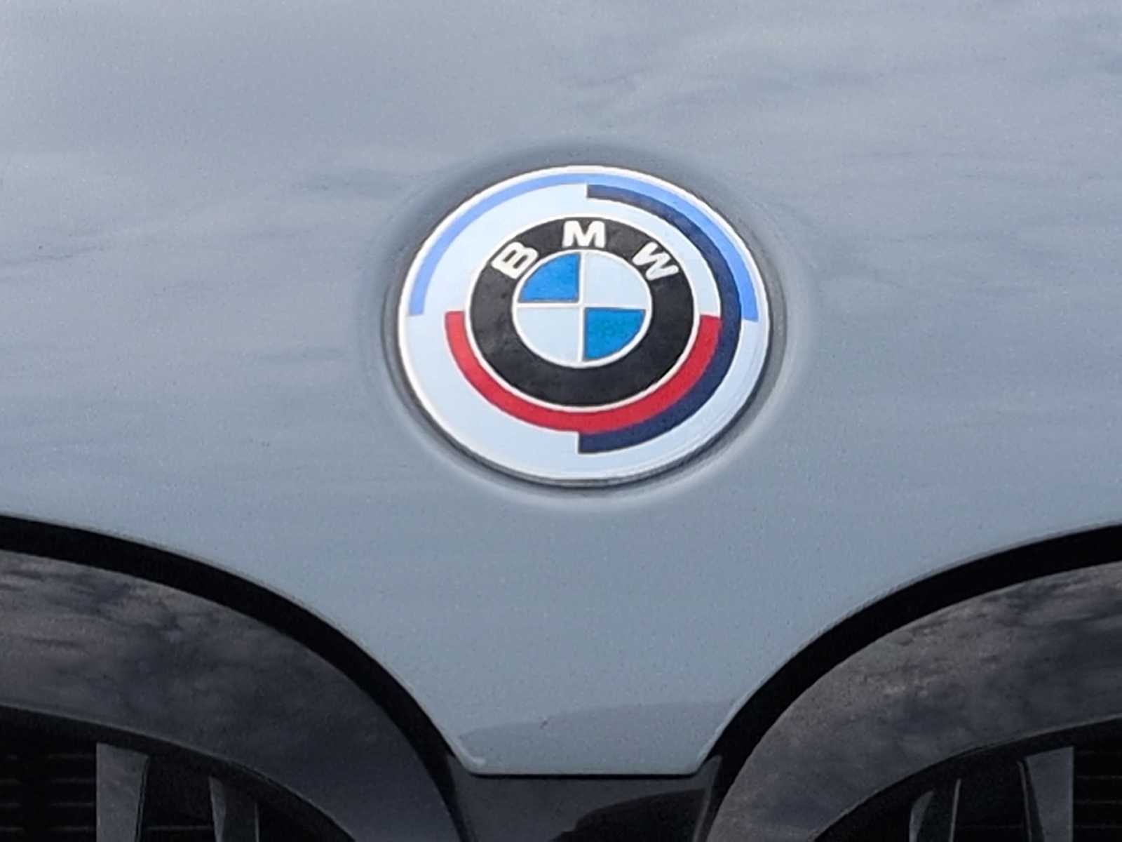 Thumbnail: 2023 BMW X4 - 11