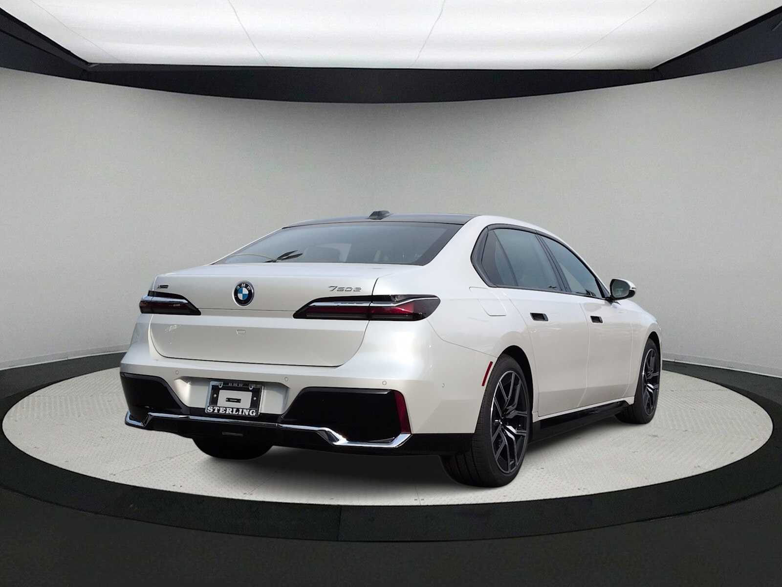 Thumbnail: 2026 BMW 7 Series - 8
