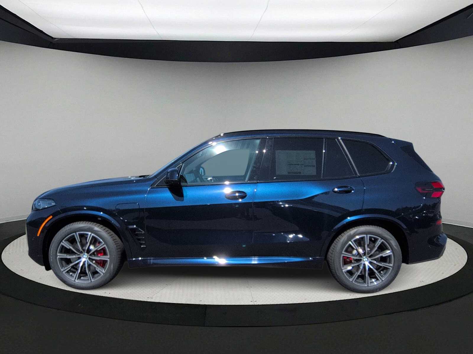 Thumbnail: 2026 BMW X5 - 5