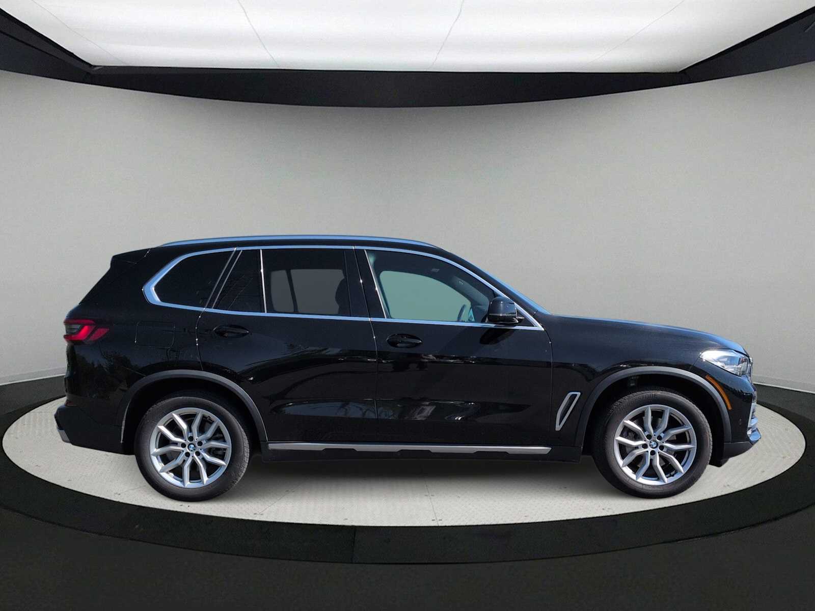 Thumbnail: 2020 BMW X5 - 9