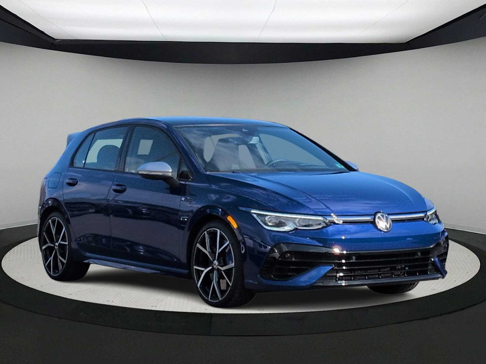 Thumbnail: 2024 Volkswagen Golf - 2