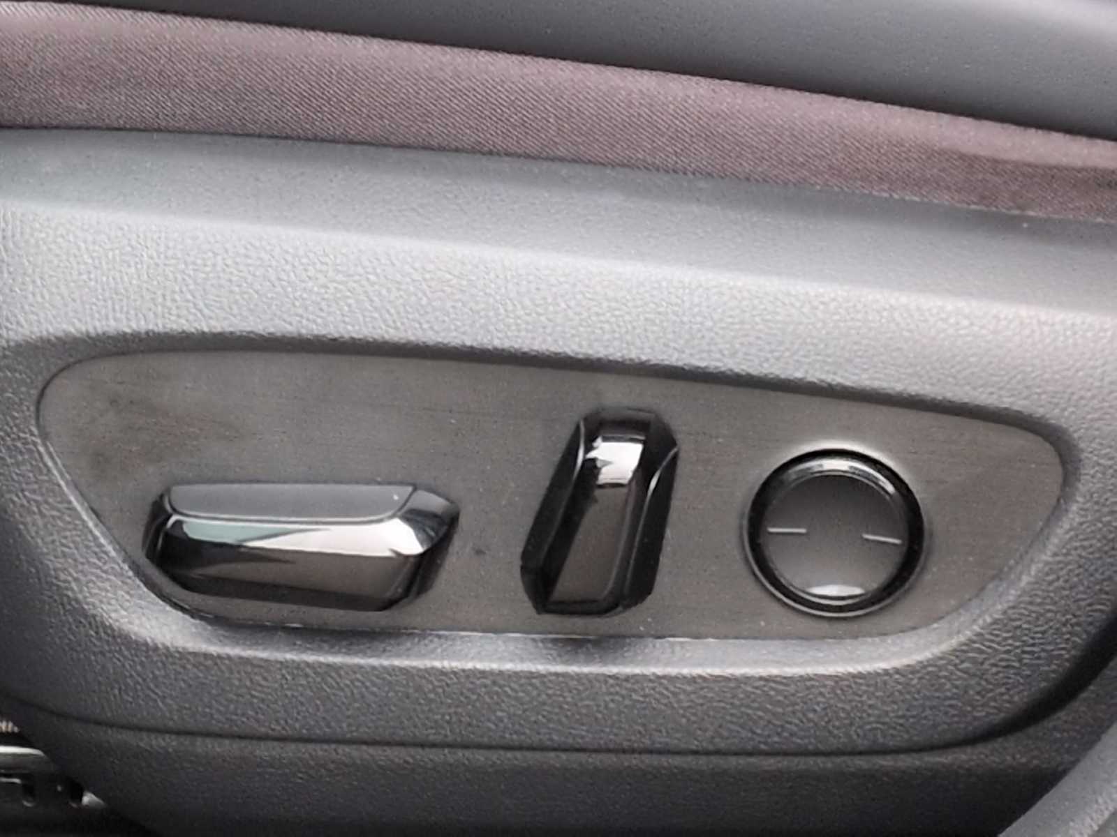 Thumbnail: 2024 Lexus RX - 18