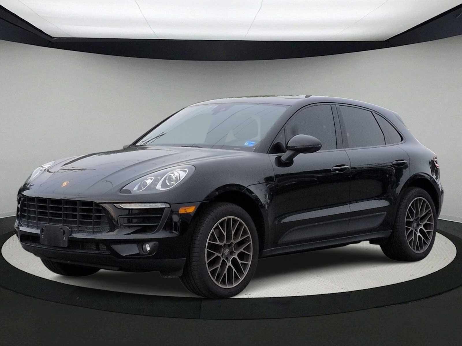 Thumbnail: 2018 Porsche Macan - 4