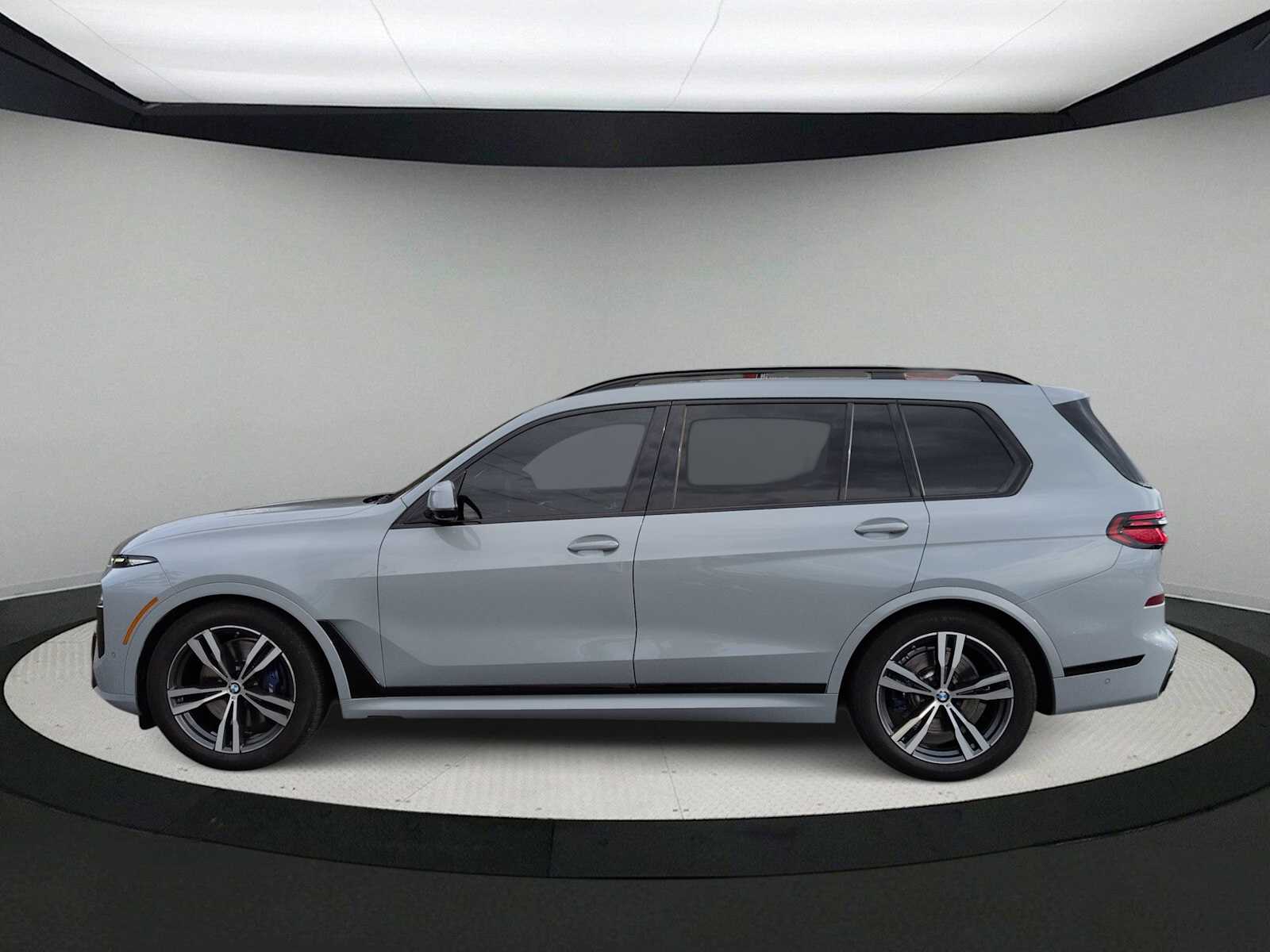 Thumbnail: 2023 BMW X7 - 5