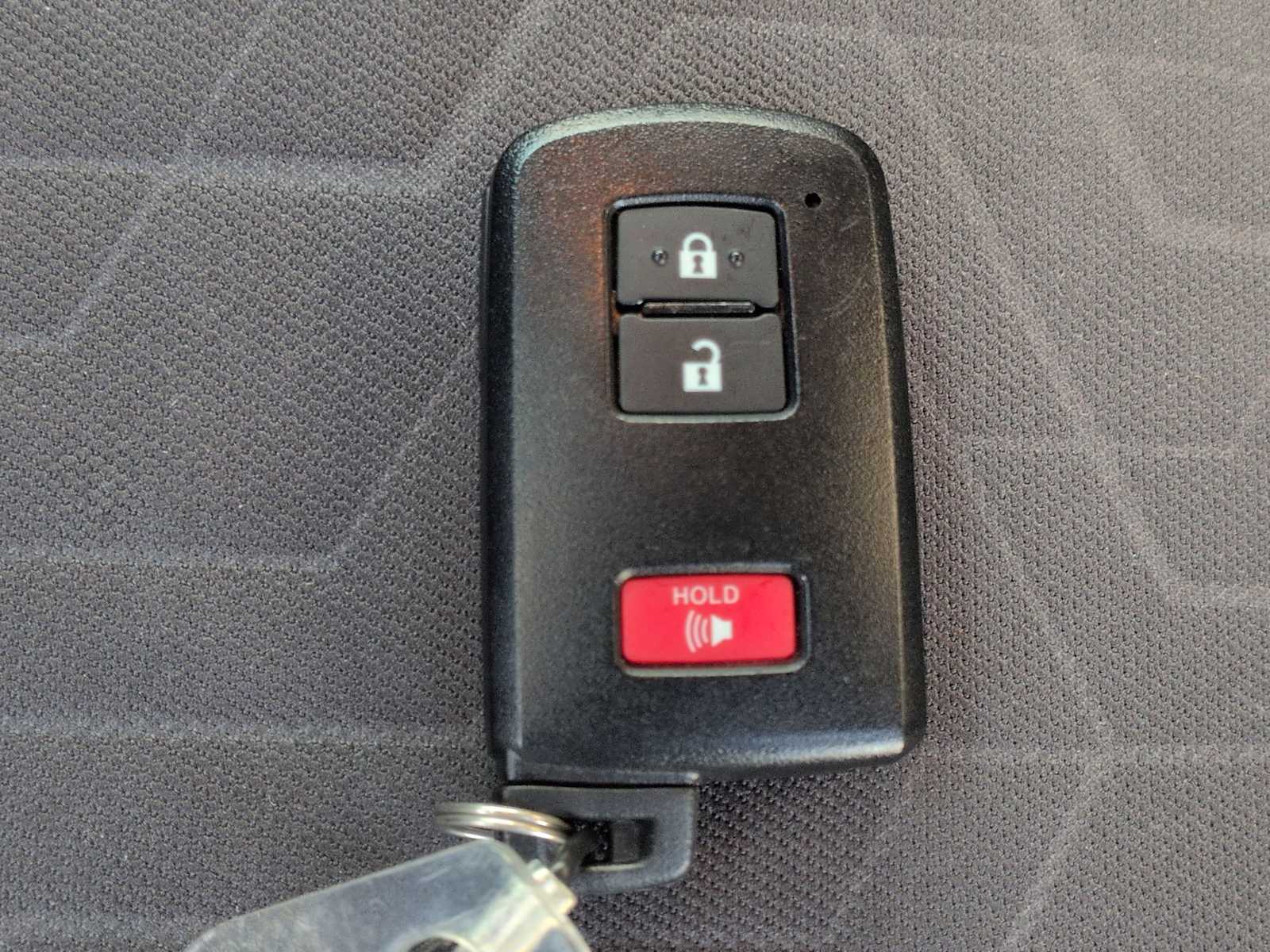 Thumbnail: 2019 Toyota Tacoma - 33