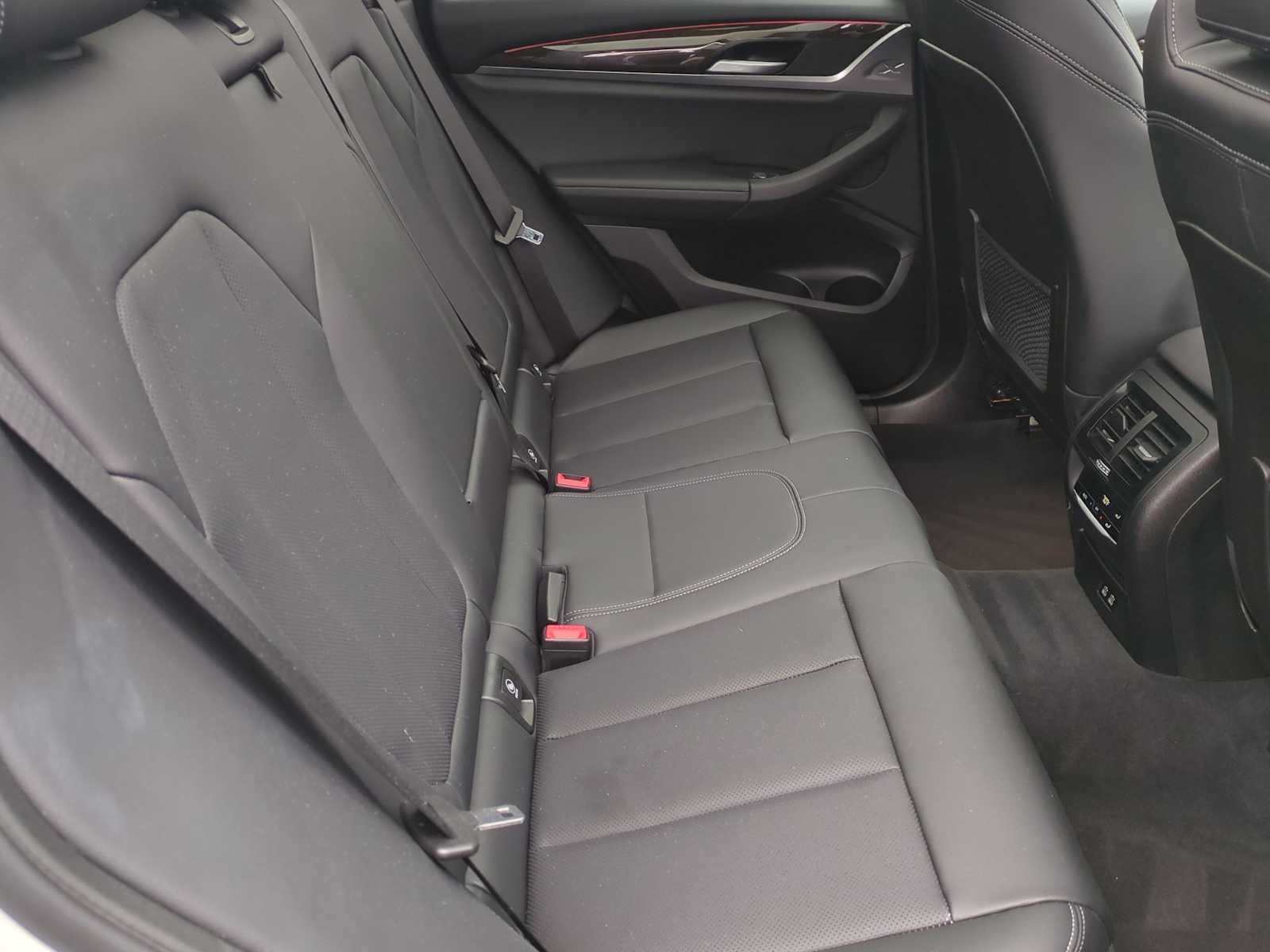 Thumbnail: 2023 BMW X3 - 21