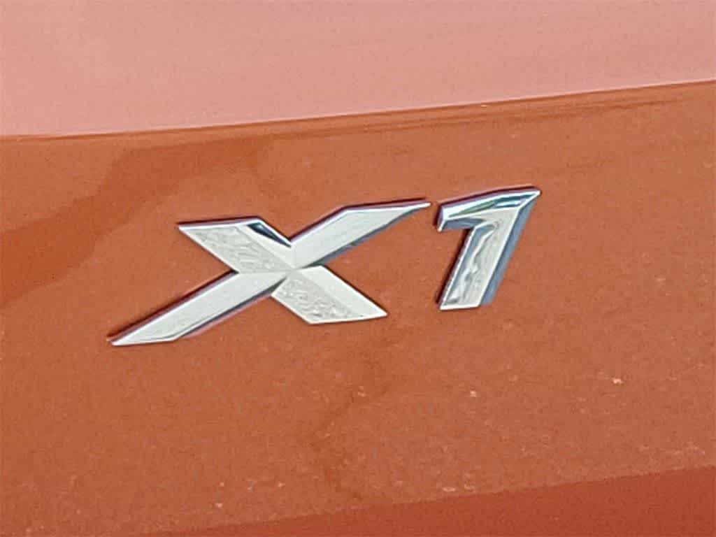 Thumbnail: 2025 BMW X1 - 11