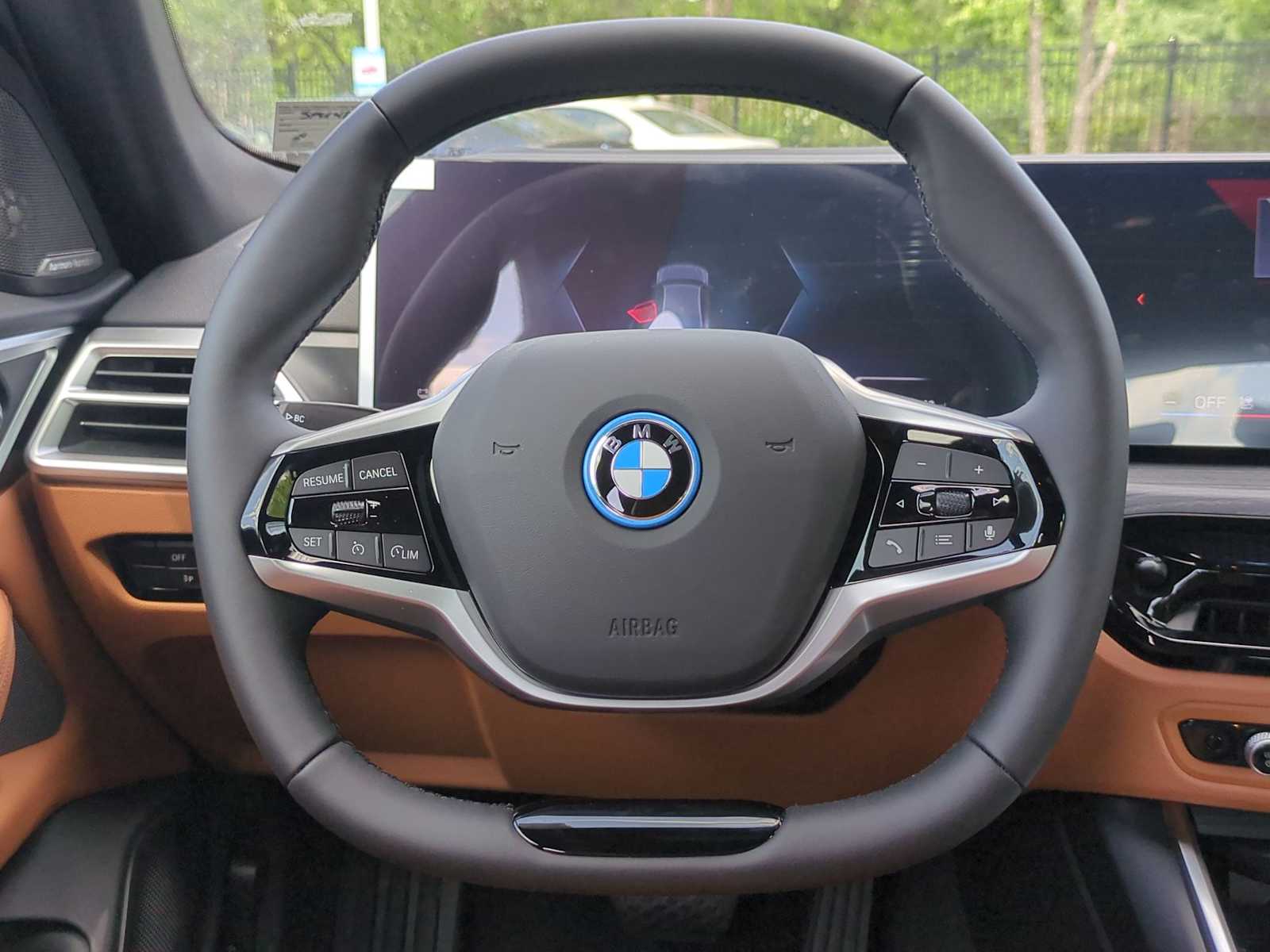 Thumbnail: 2025 BMW i4 - 24