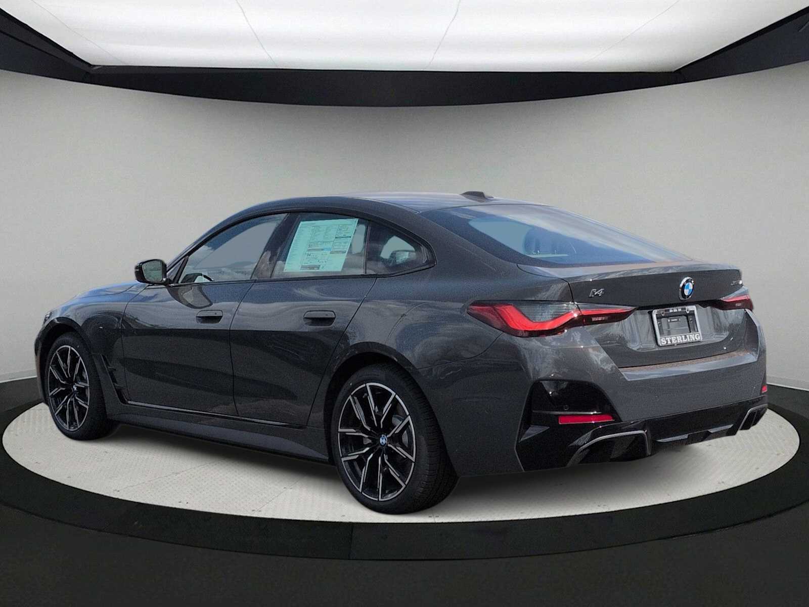Thumbnail: 2026 BMW i4 - 6