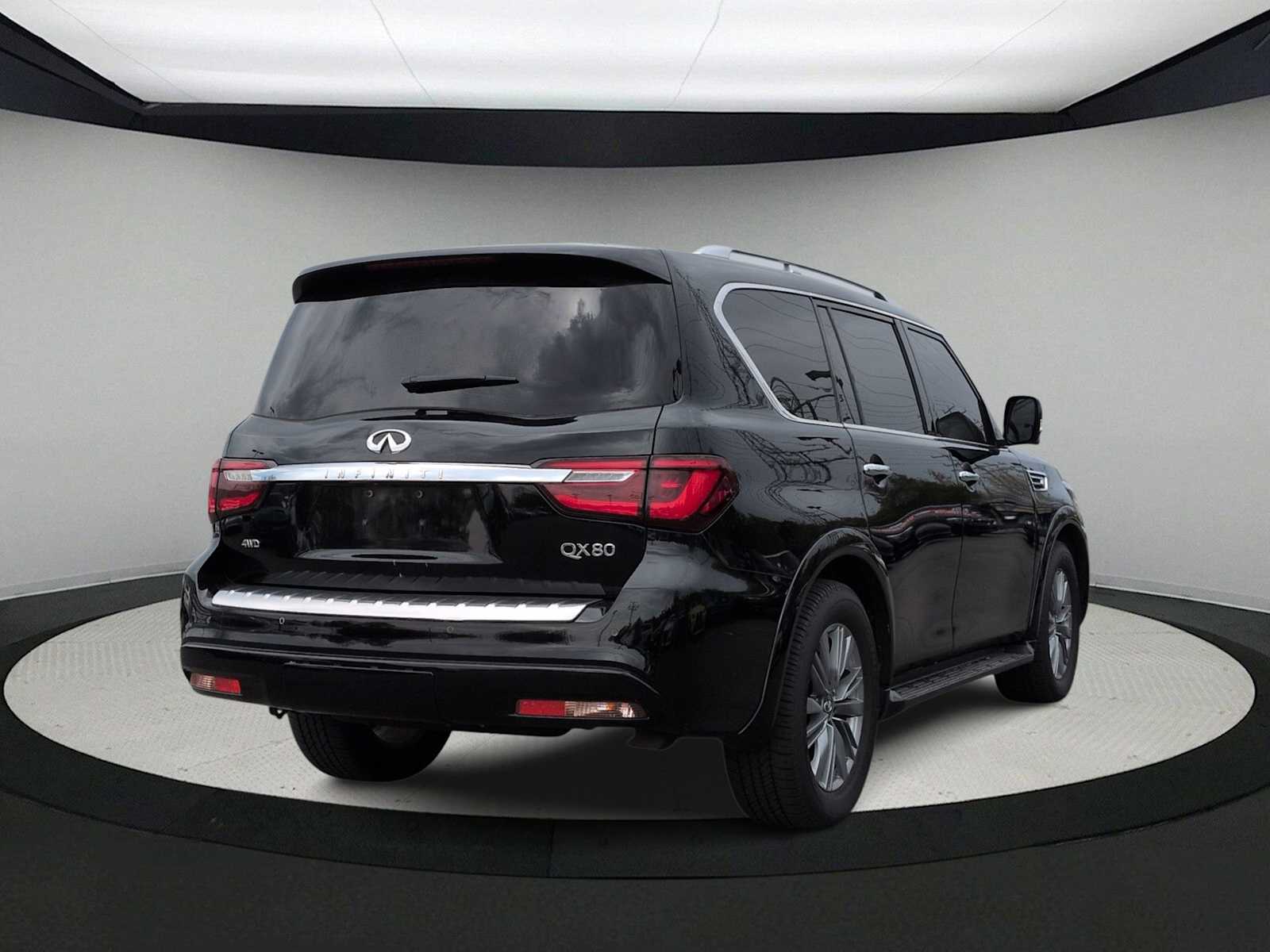 Thumbnail: 2022 INFINITI QX80 - 8