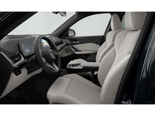 Thumbnail: 2027 BMW X1 - 6