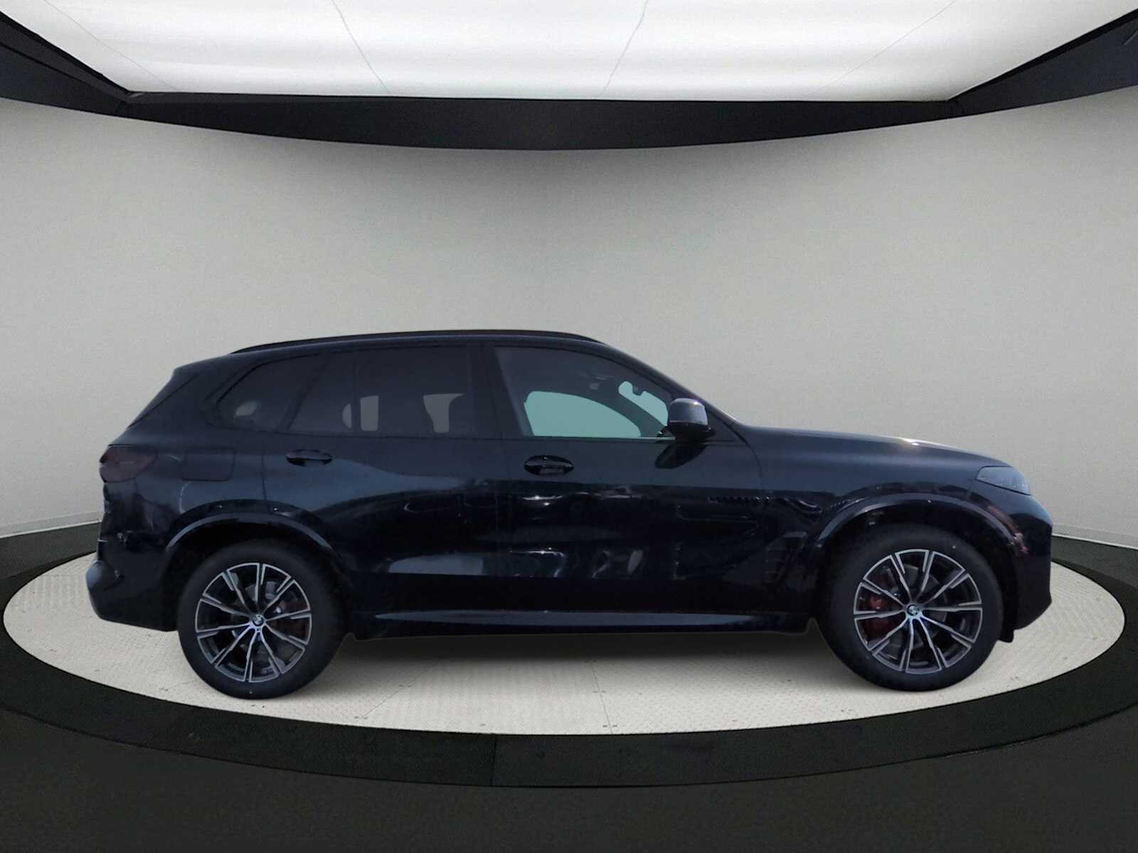 Thumbnail: 2026 BMW X5 - 9