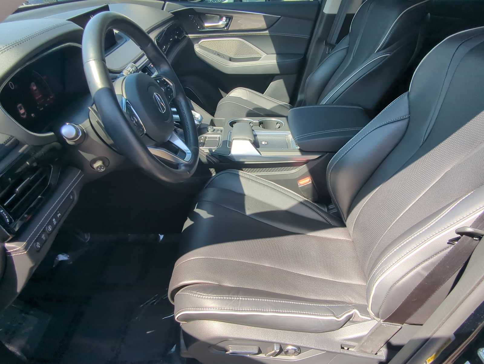 Thumbnail: 2023 Acura MDX - 10