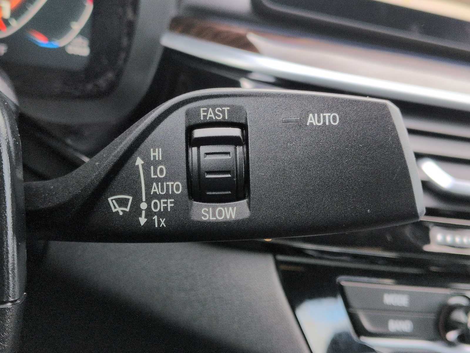 Thumbnail: 2021 BMW 5 Series - 27