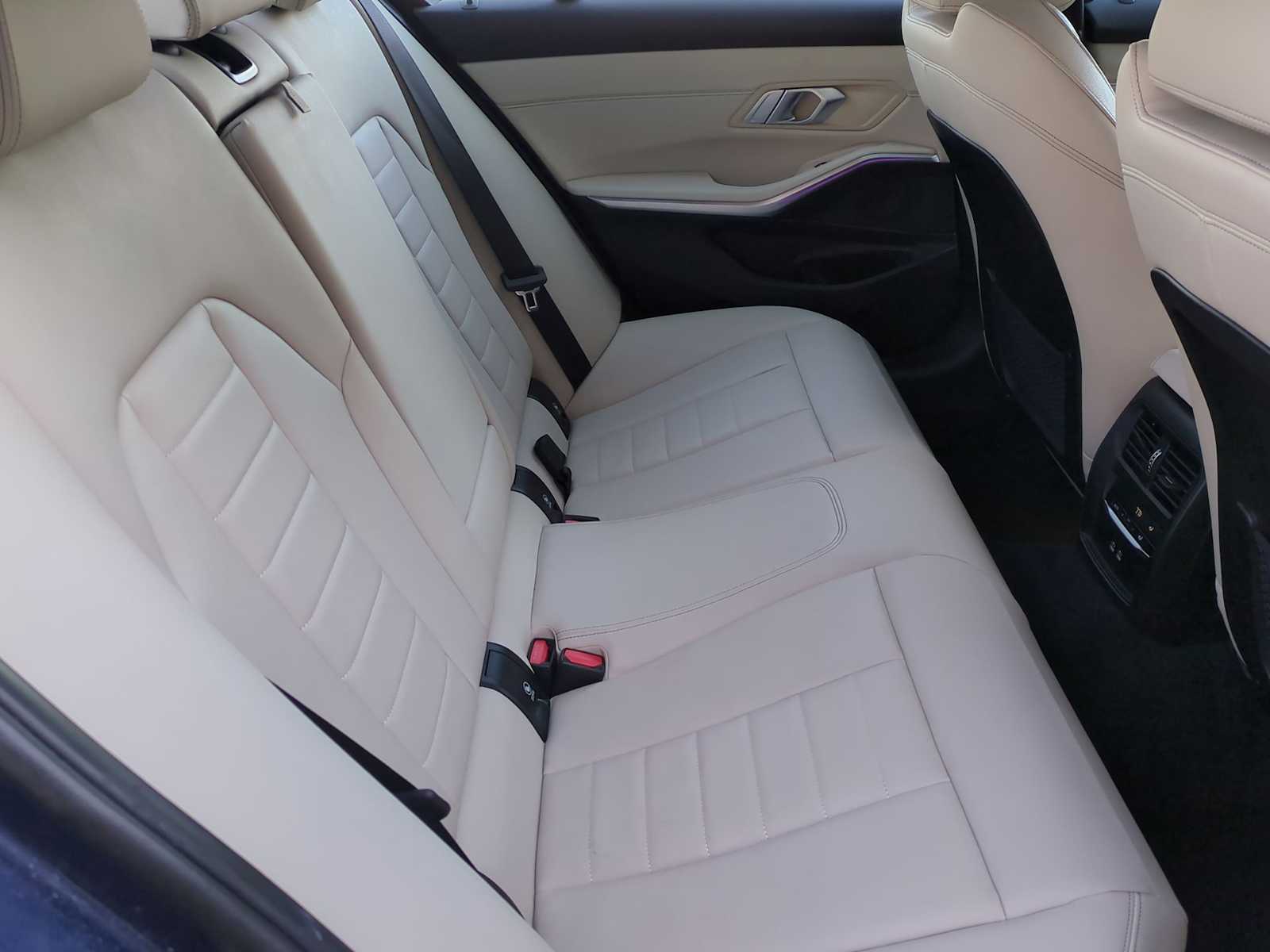 Thumbnail: 2022 BMW 3 Series - 21