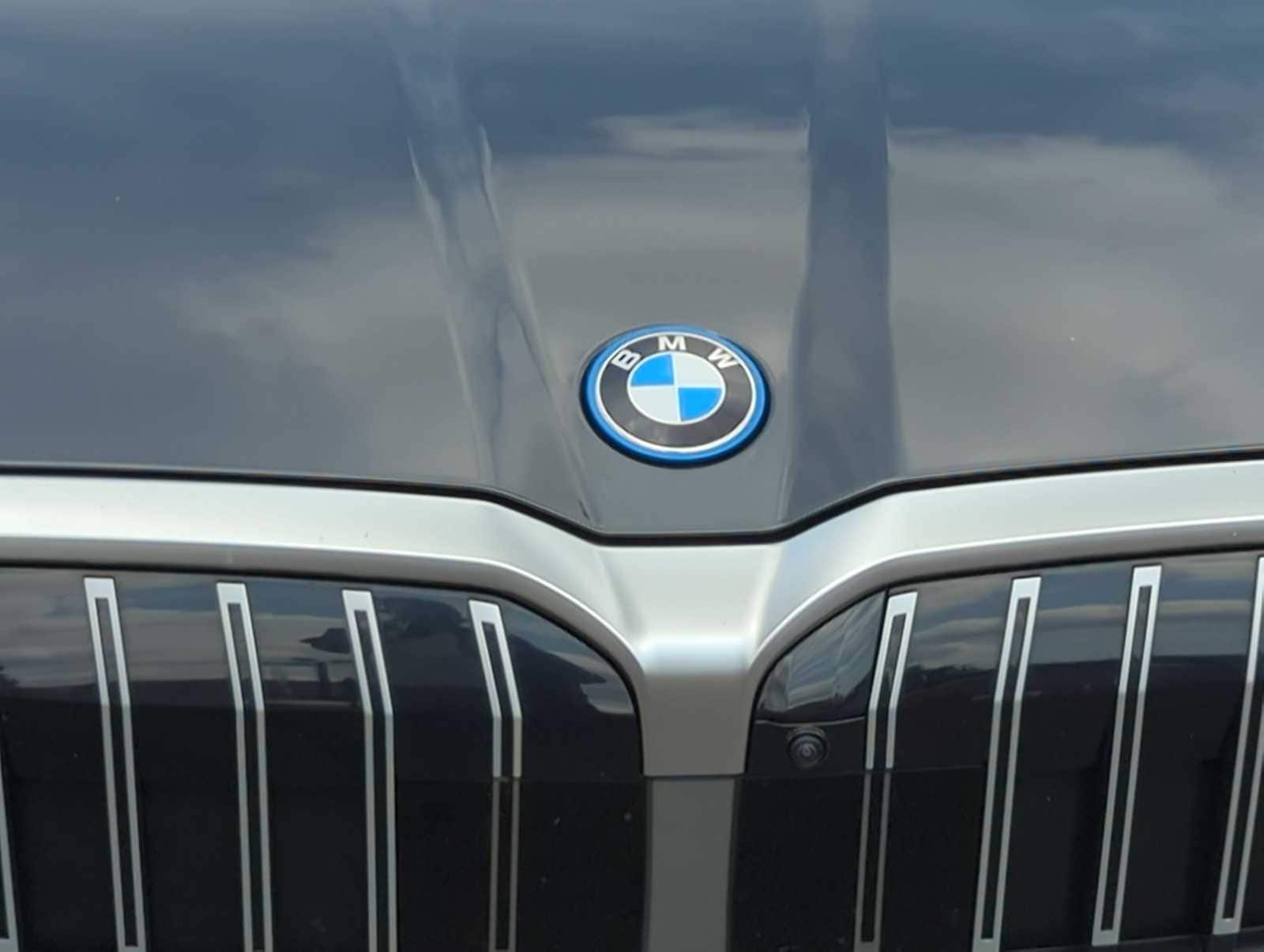 Thumbnail: 2024 BMW i5 - 11