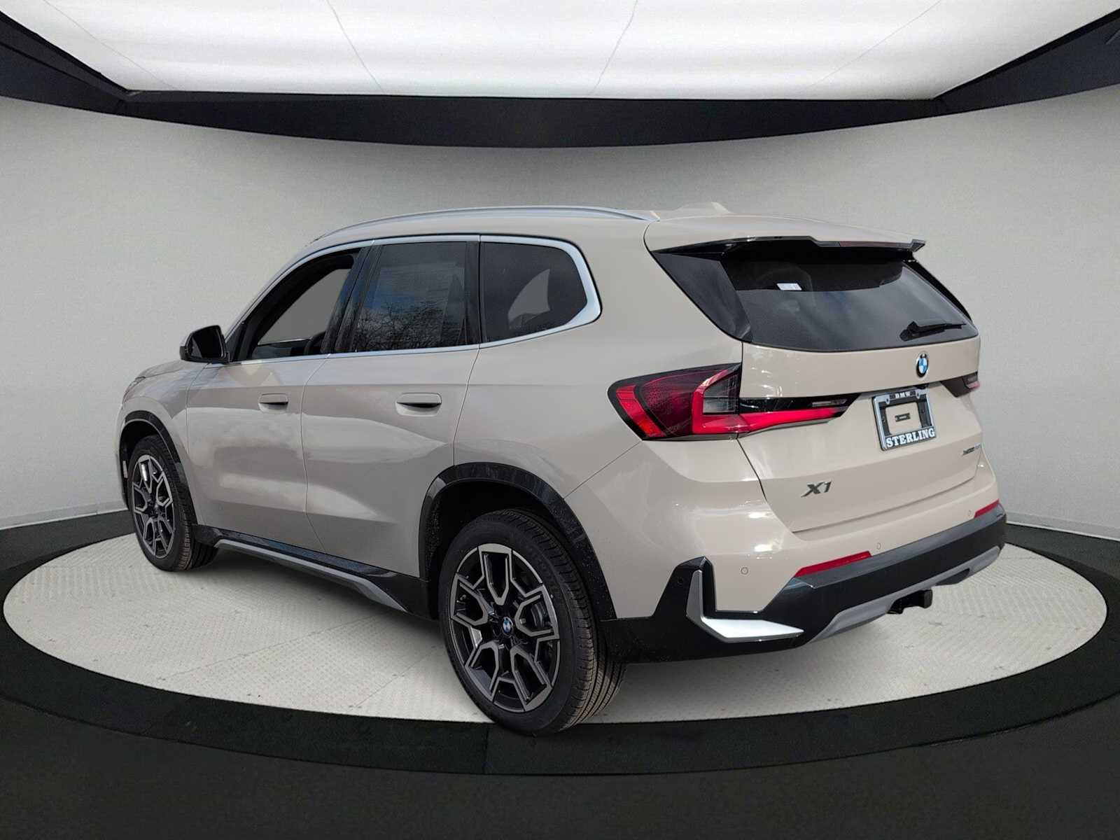 Thumbnail: 2026 BMW X1 - 6