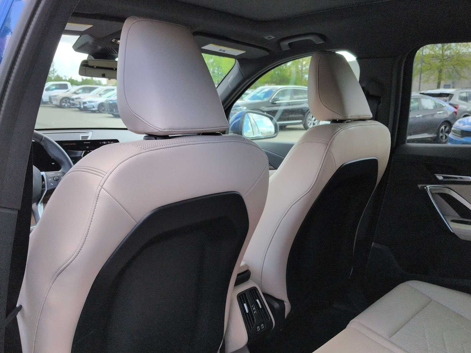 Thumbnail: 2025 BMW X1 - 18