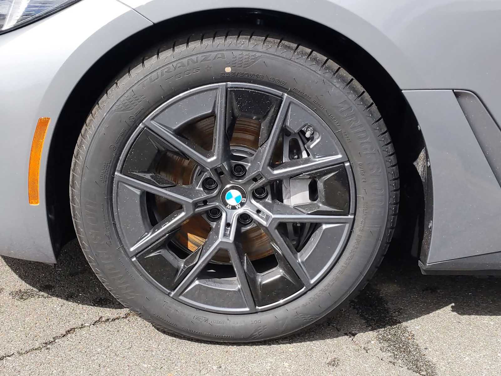 Thumbnail: 2025 BMW i4 - 13
