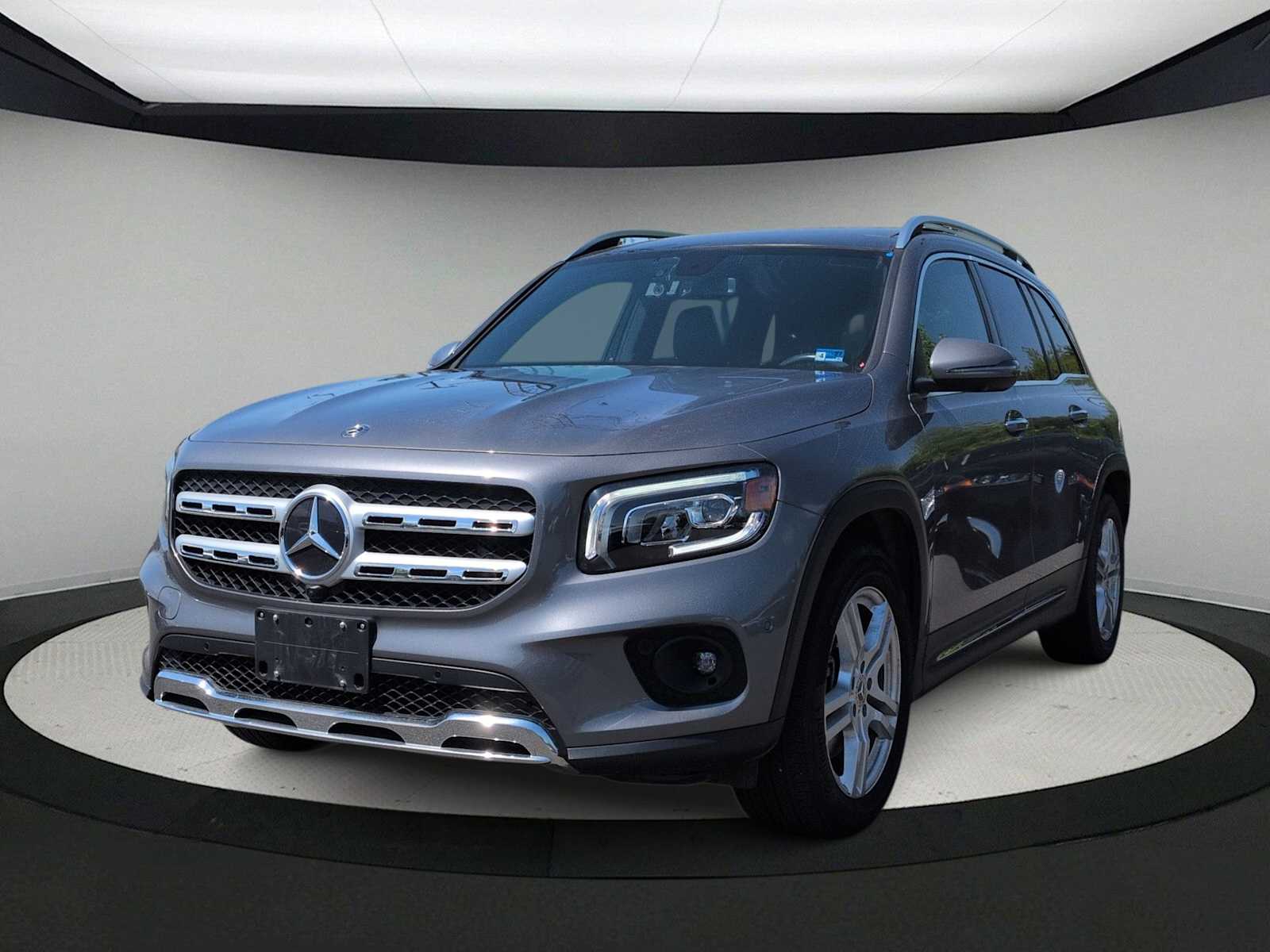 Thumbnail: 2020 Mercedes-Benz GLB - 3