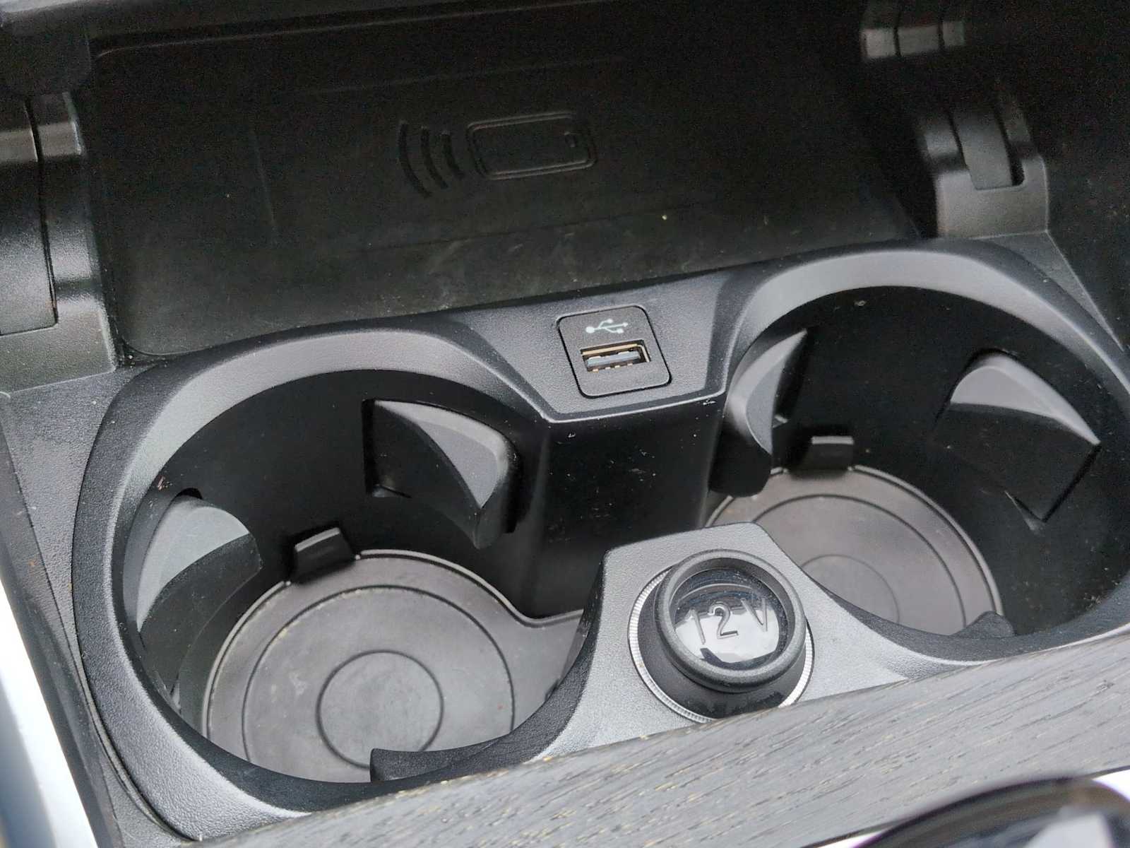 Thumbnail: 2023 BMW i4 - 34