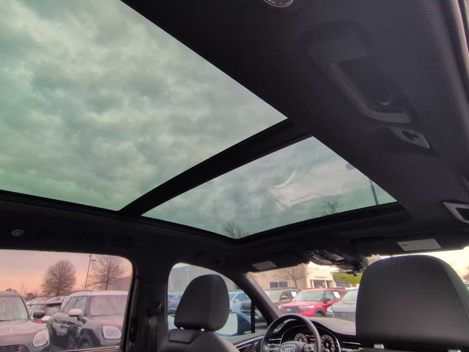 Thumbnail: 2020 Audi Q7 - 22