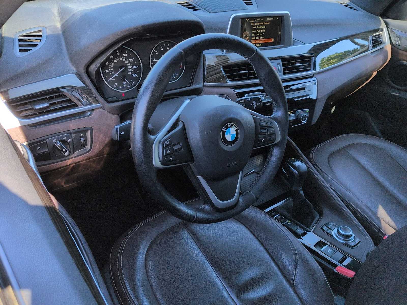 Thumbnail: 2016 BMW X1 - 10