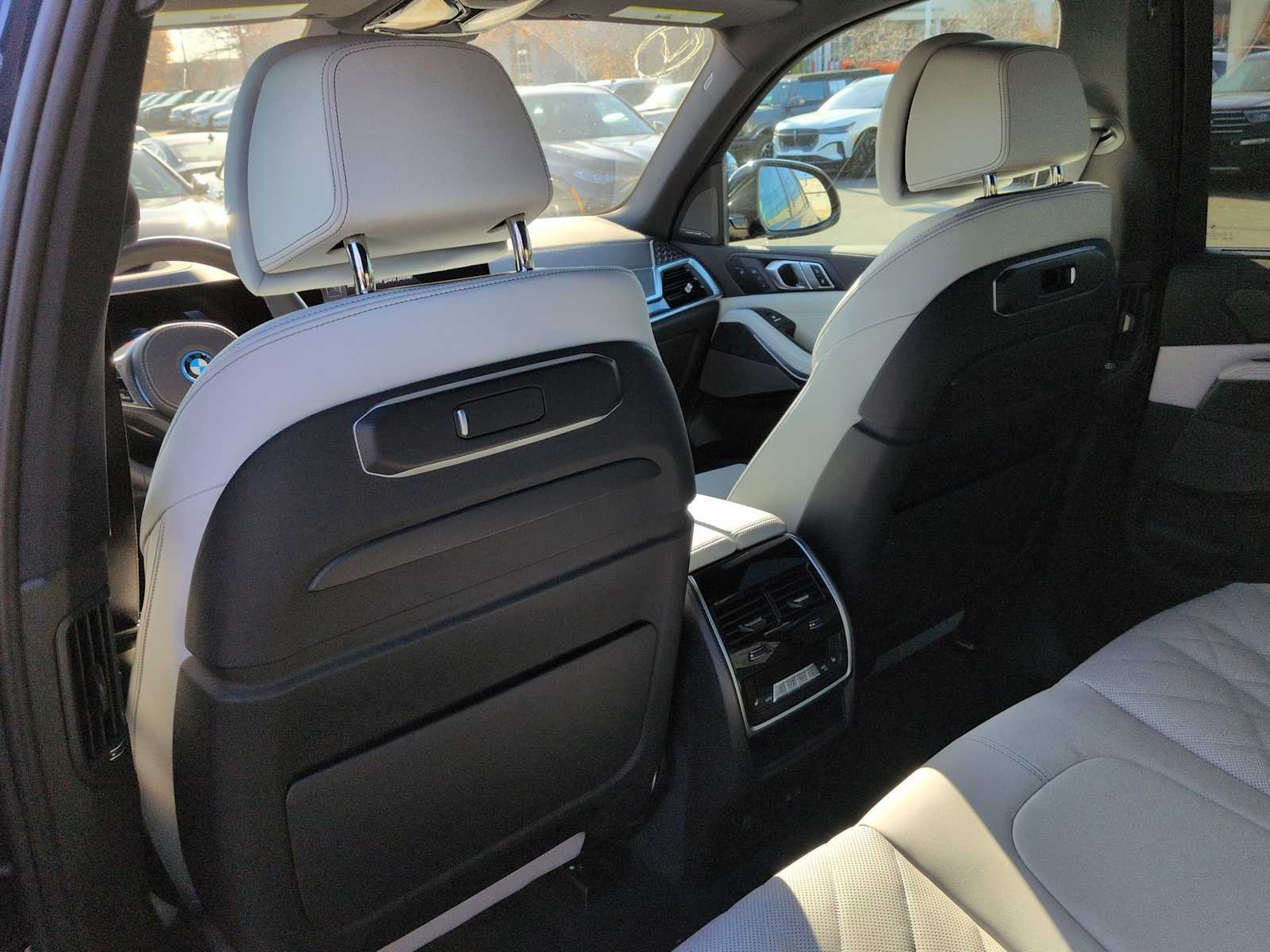 Thumbnail: 2026 BMW X5 - 18