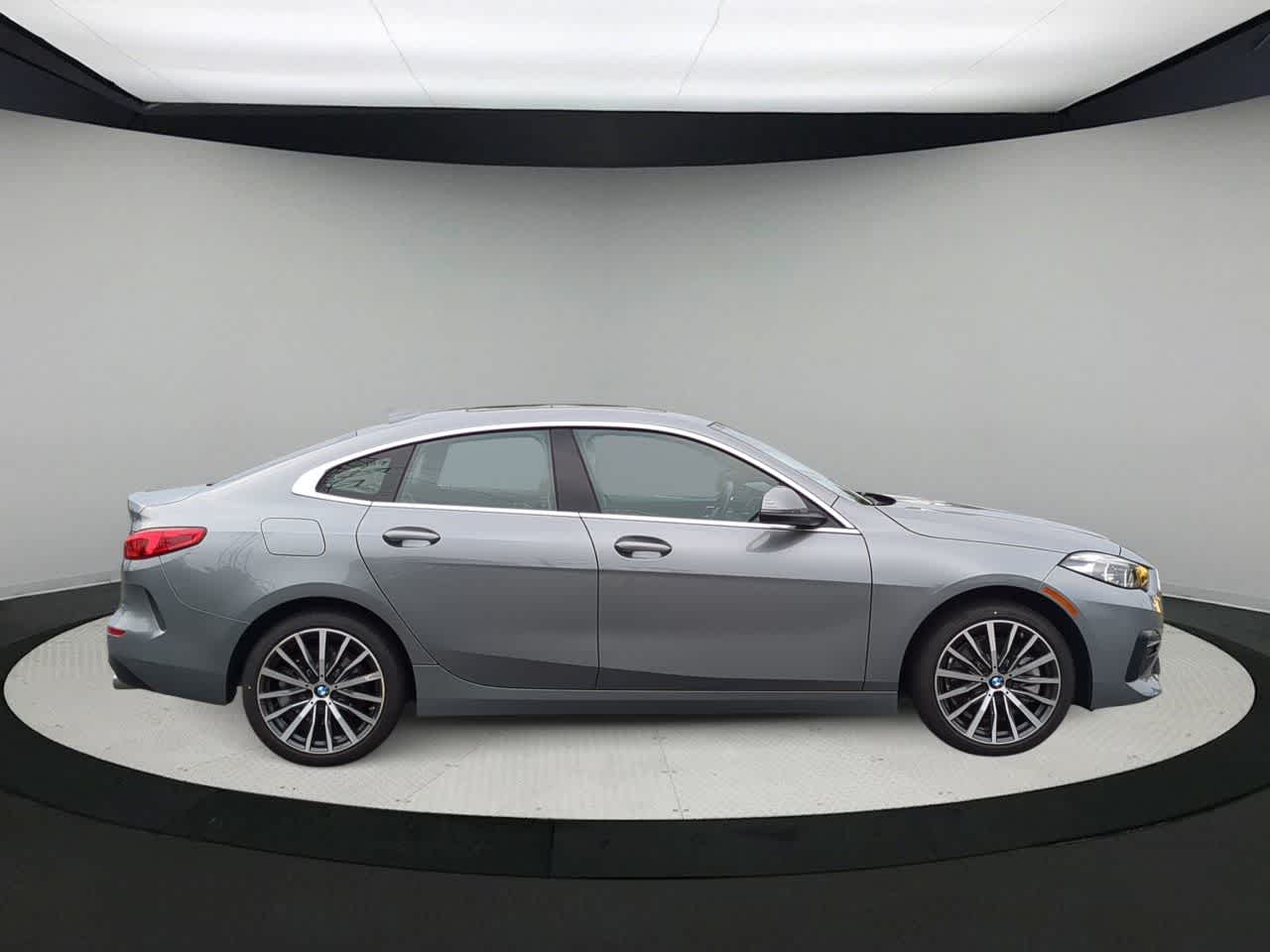 Thumbnail: 2024 BMW 2 Series - 9