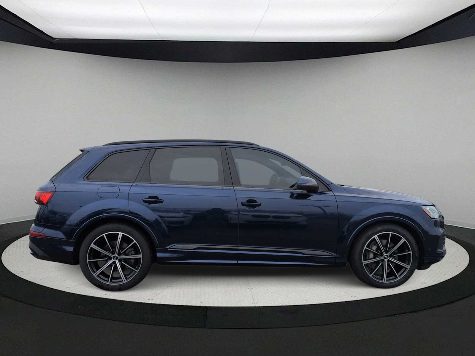 Thumbnail: 2020 Audi Q7 - 9