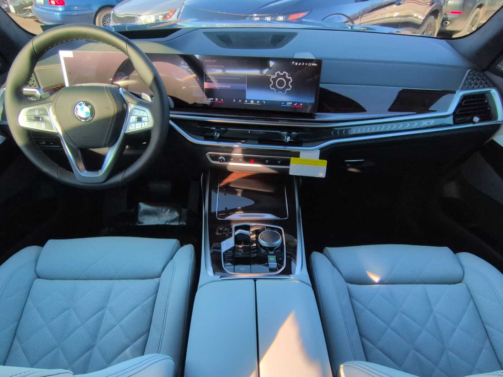Thumbnail: 2026 BMW X7 - 16