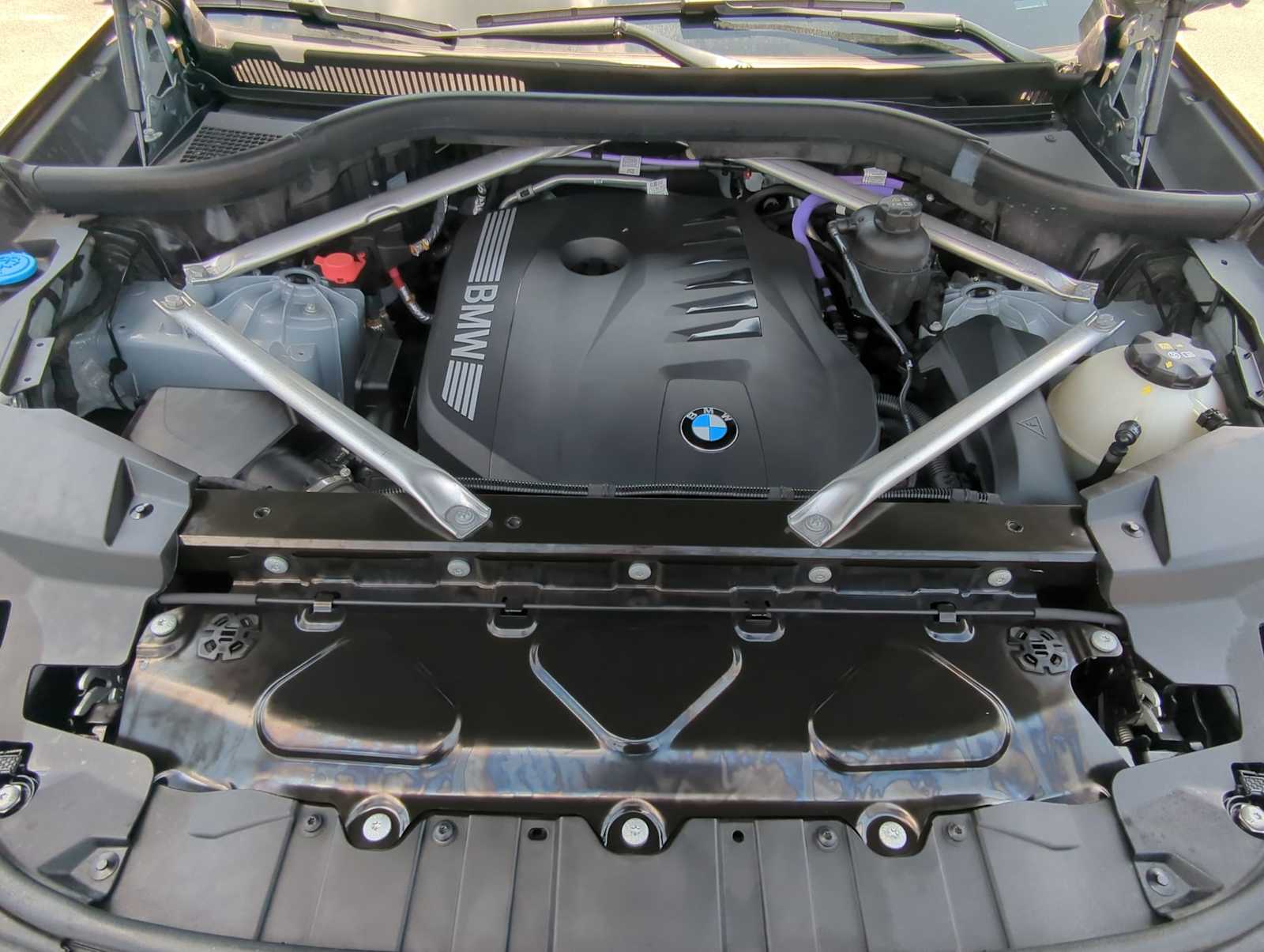 Thumbnail: 2024 BMW X5 - 14