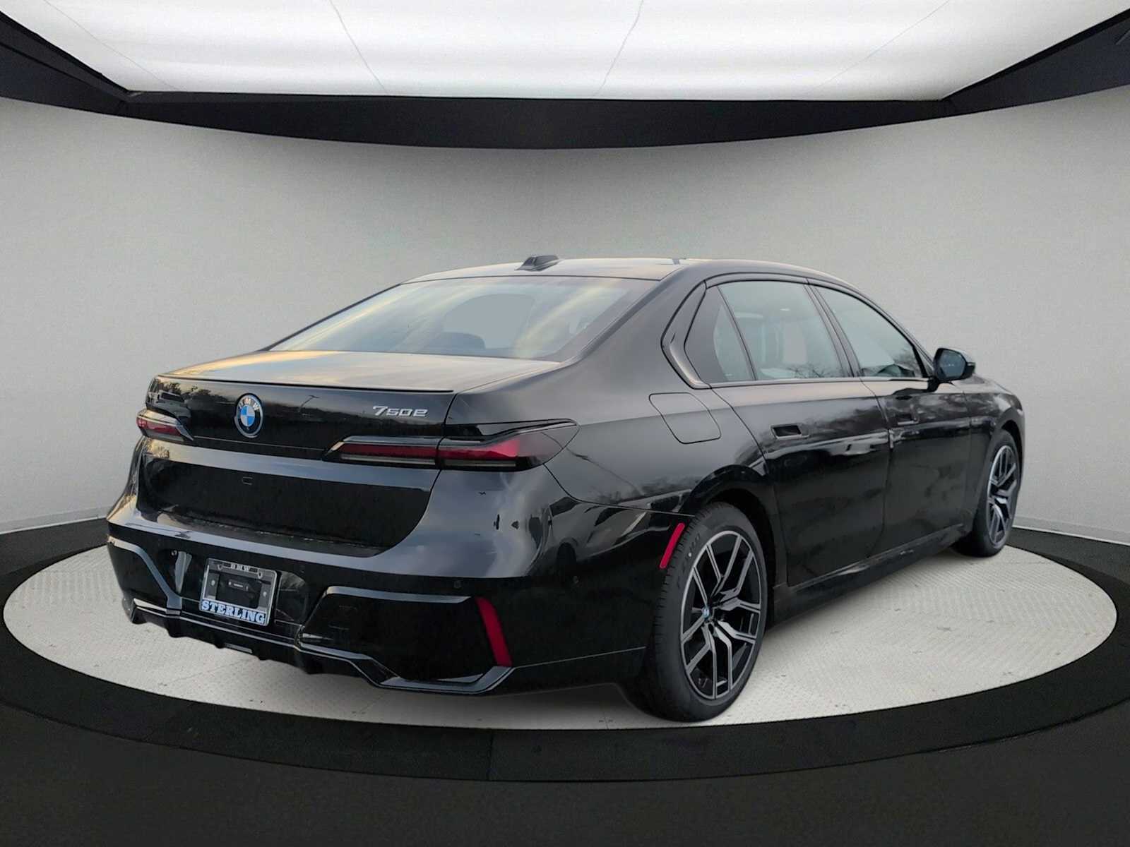 Thumbnail: 2026 BMW 7 Series - 8