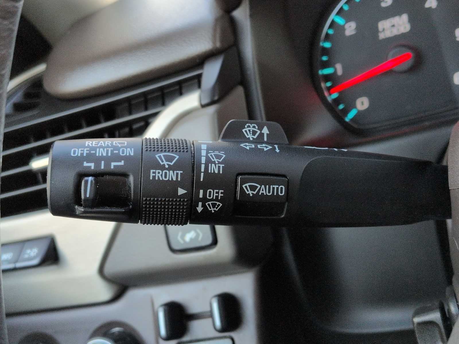 Thumbnail: 2018 GMC Yukon - 28