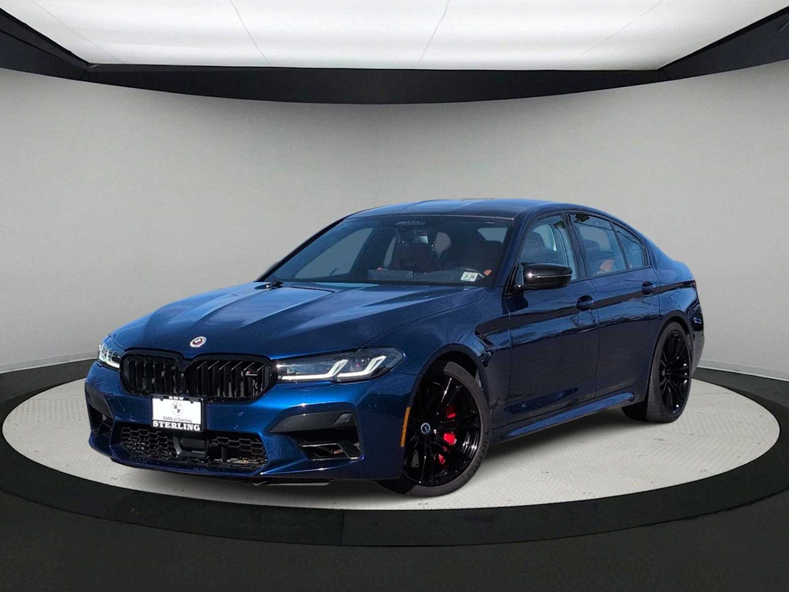 Thumbnail: 2023 BMW M5 - 1