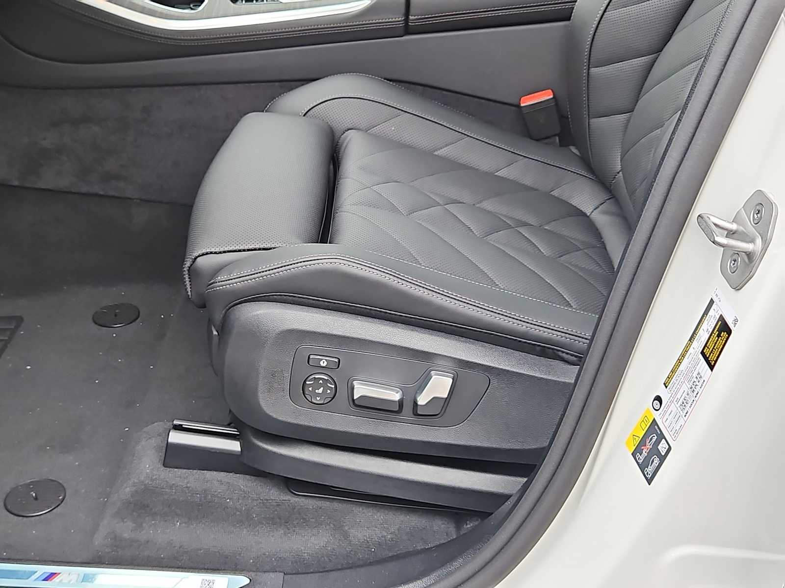 Thumbnail: 2026 BMW X5 - 18