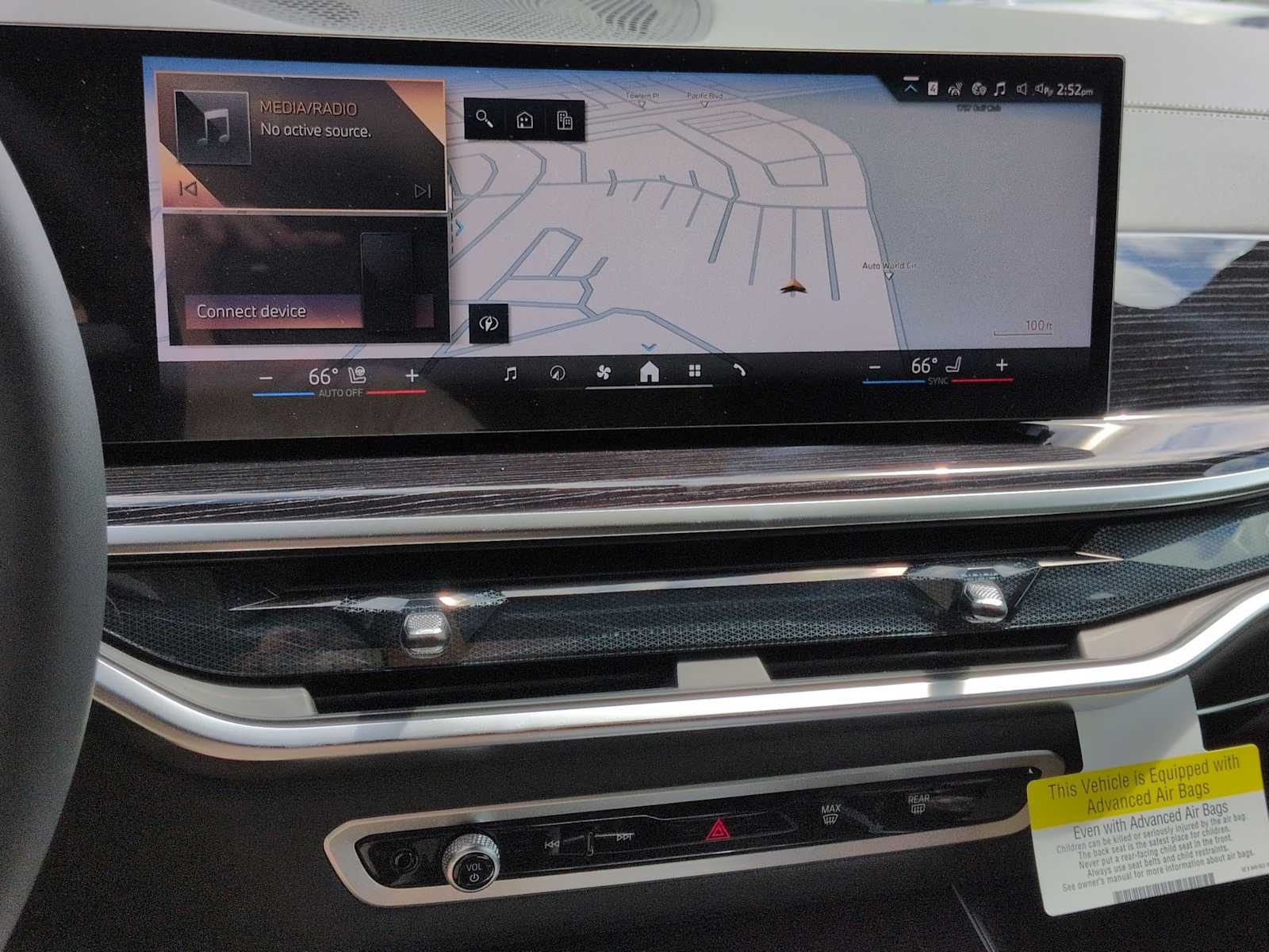 Thumbnail: 2027 BMW X7 - 30