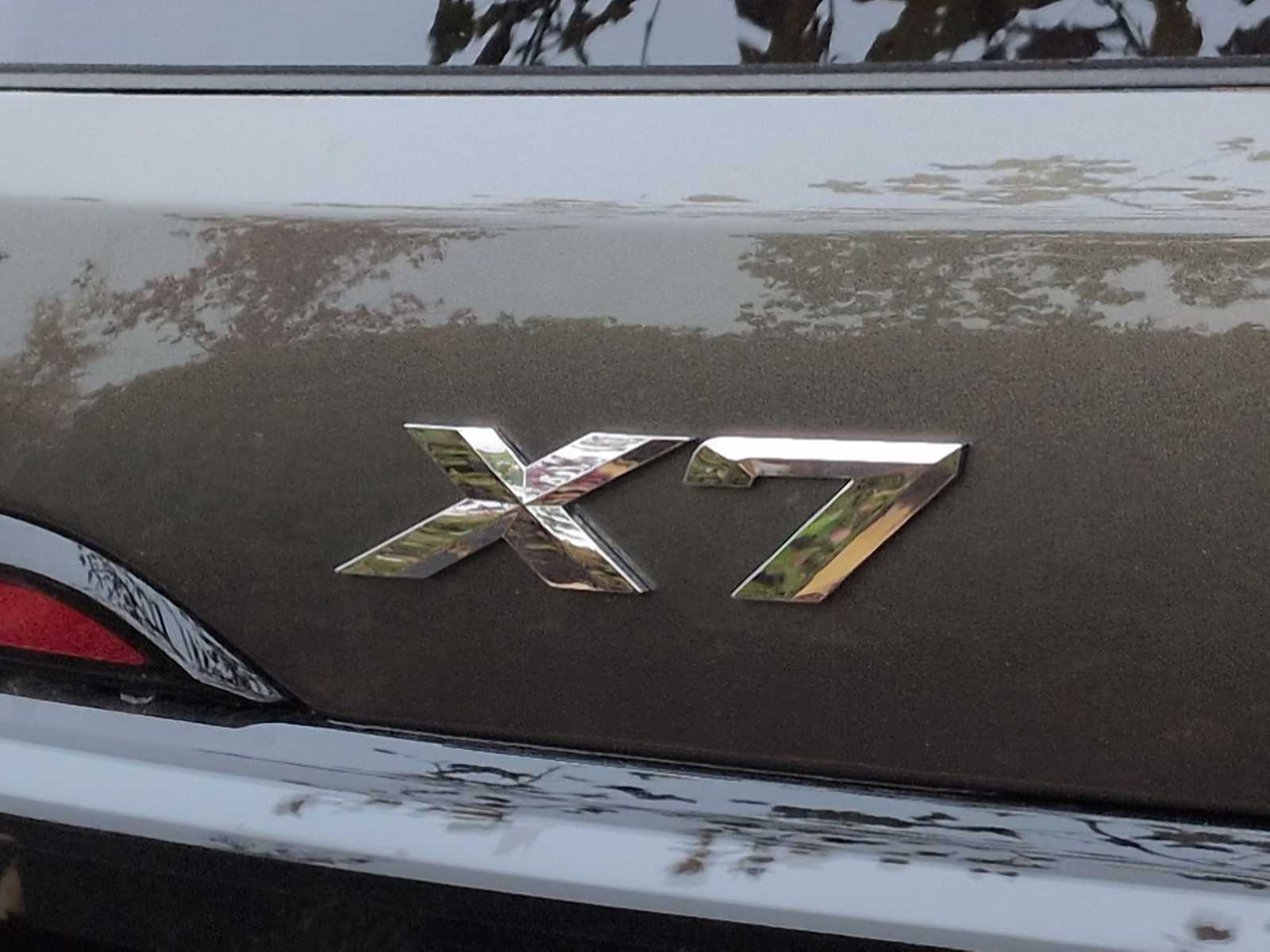 Thumbnail: 2026 BMW X7 - 13