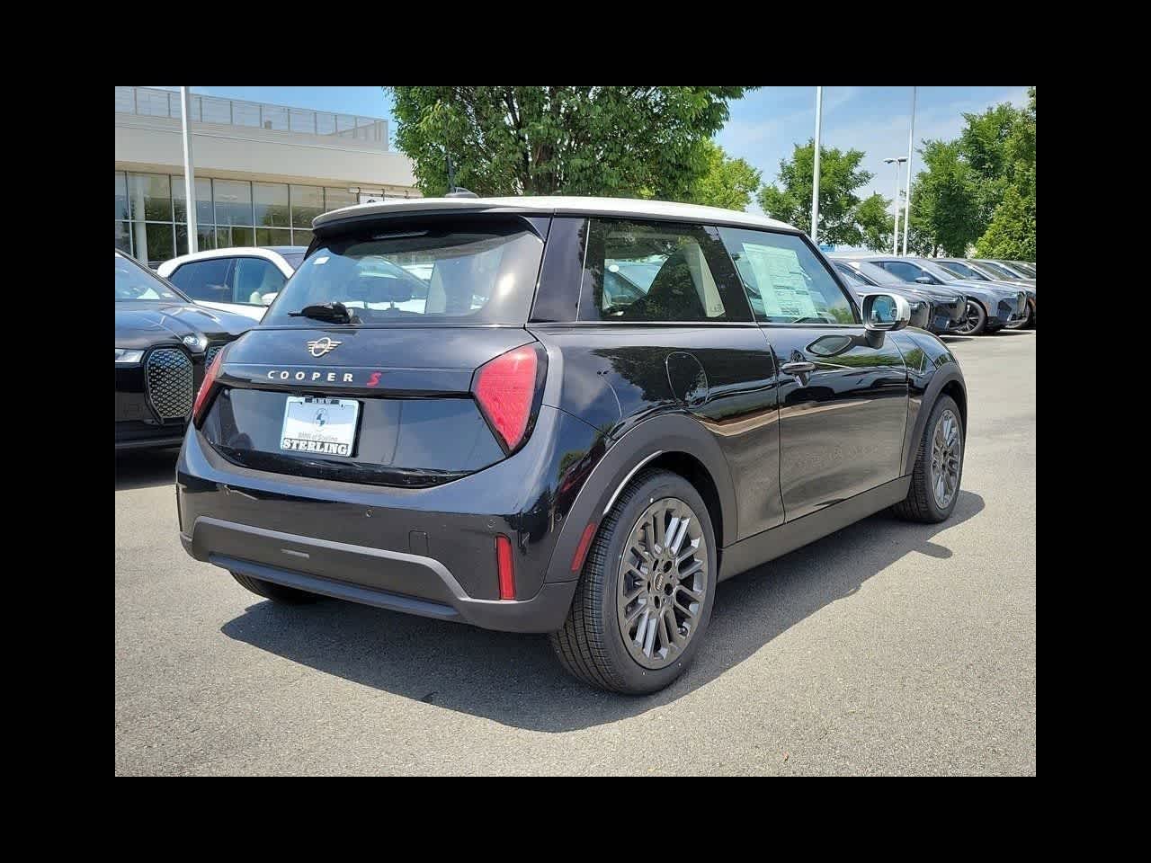 Thumbnail: 2025 MINI Cooper Hardtop - 5