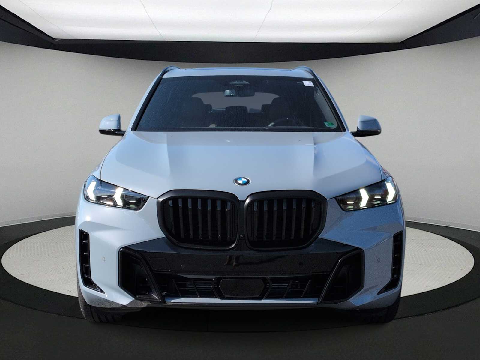 Thumbnail: 2026 BMW X5 - 3