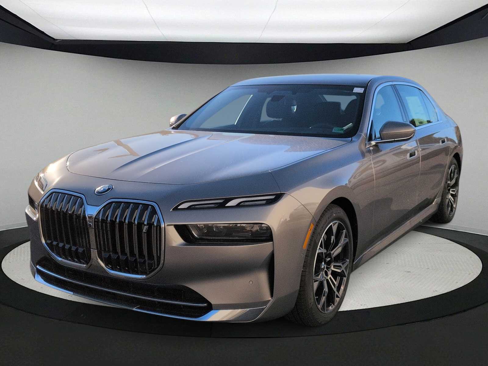 Thumbnail: 2025 BMW i7 - 4