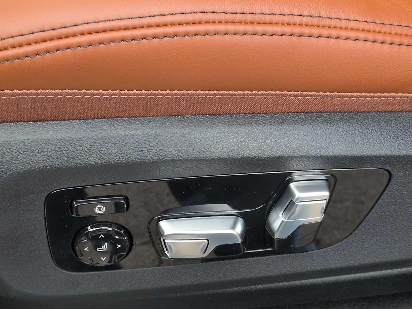 Thumbnail: 2026 BMW X5 - 18