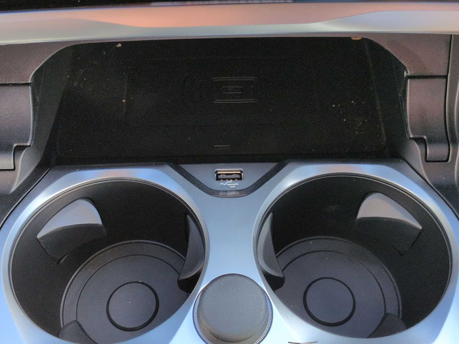 Thumbnail: 2025 BMW M8 - 33