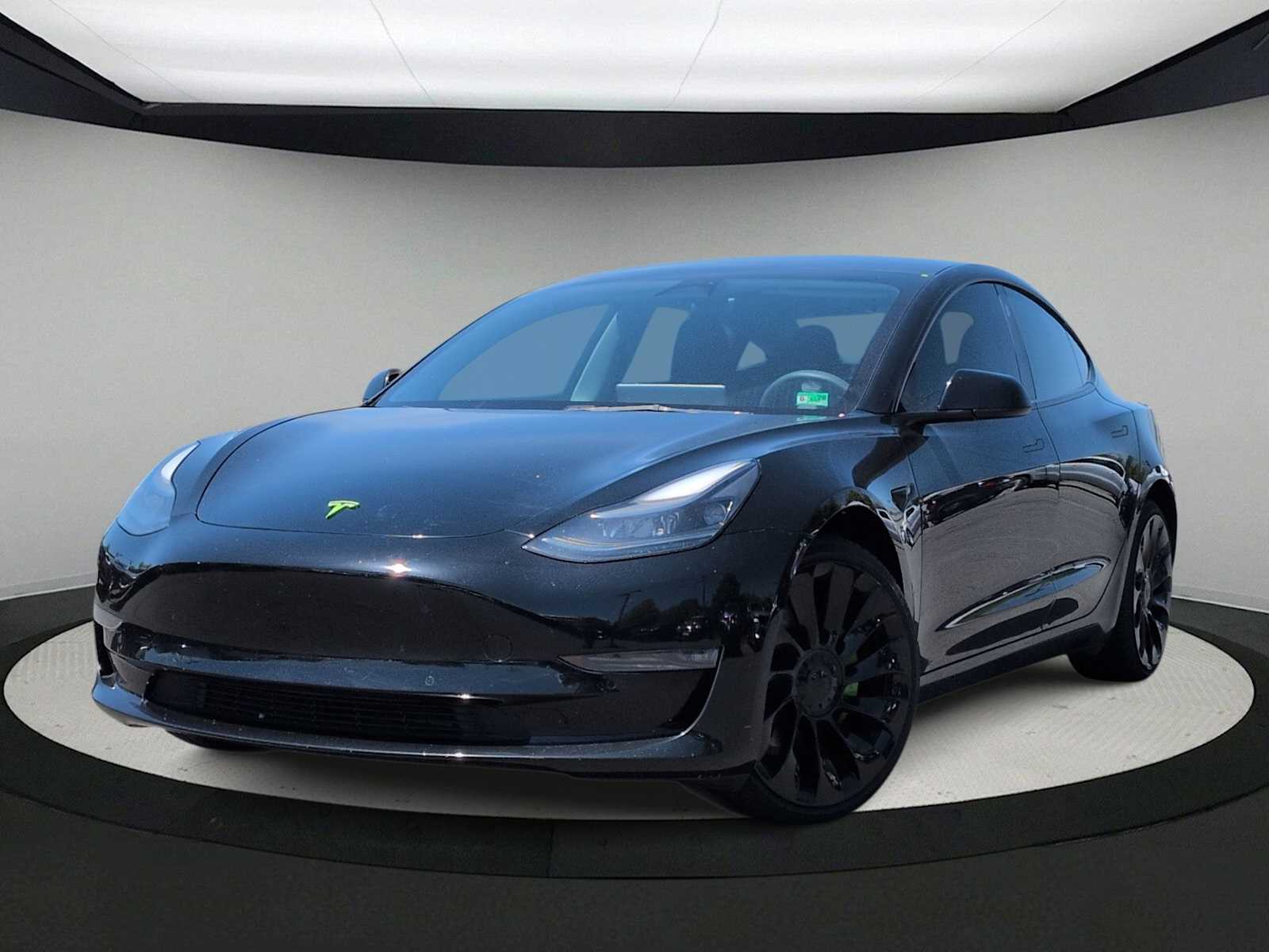 Thumbnail: 2022 Tesla Model 3 - 1