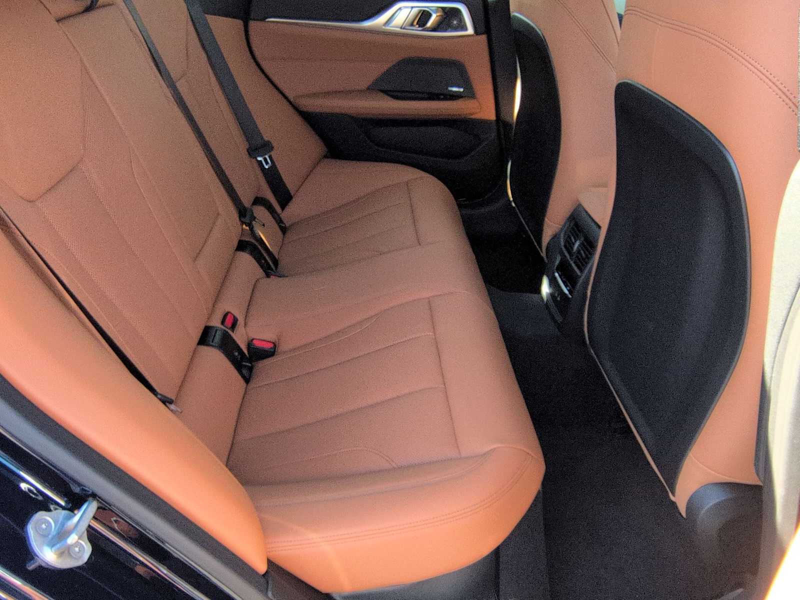 Thumbnail: 2026 BMW i4 - 22