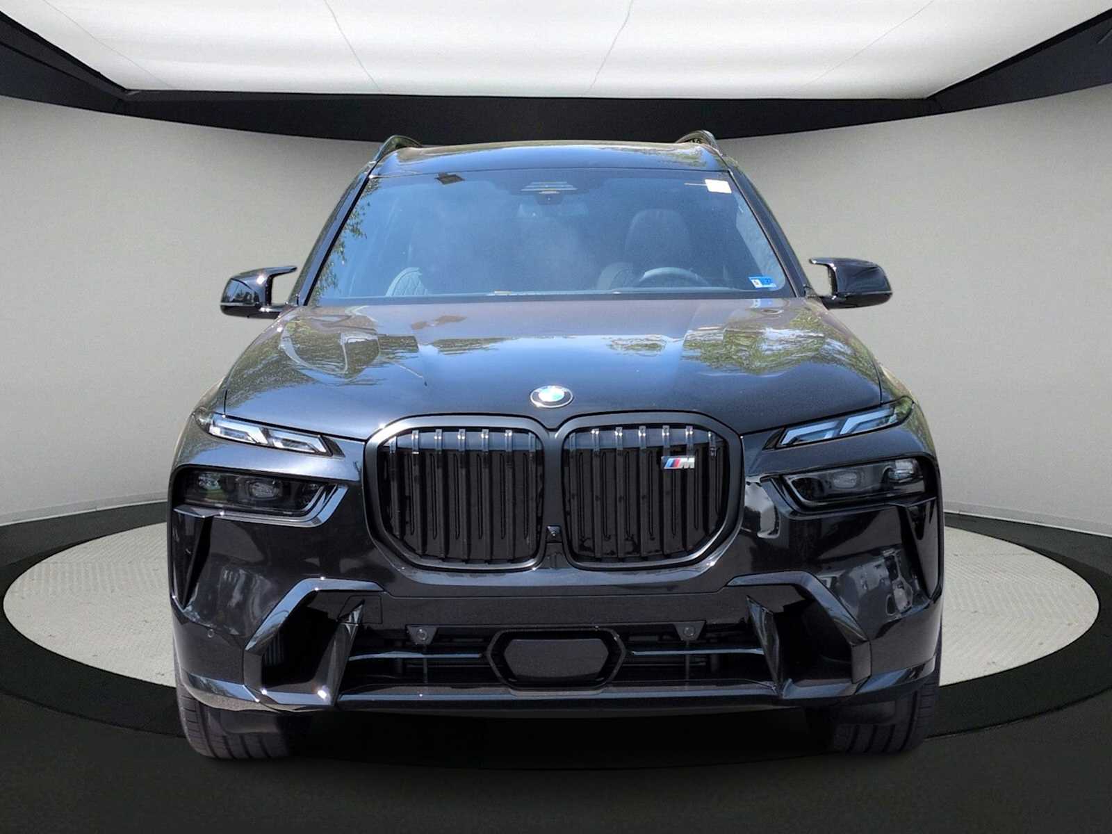 Thumbnail: 2027 BMW X7 - 3